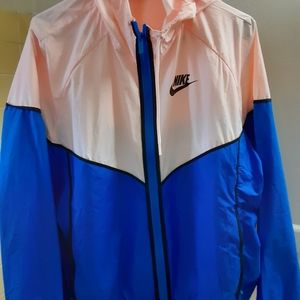 Nike wind breaker